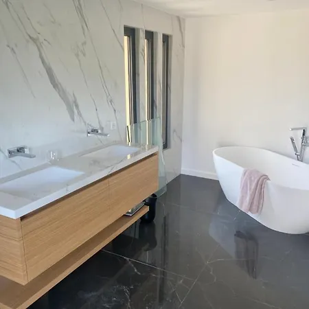 Rangali Tropez, Domaine Bella Vista Βίλα