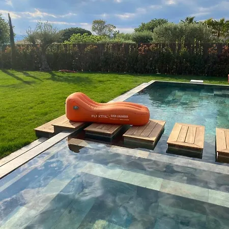 Βίλα Rangali Tropez, Domaine Bella Vista Σαιν-Τροπέ